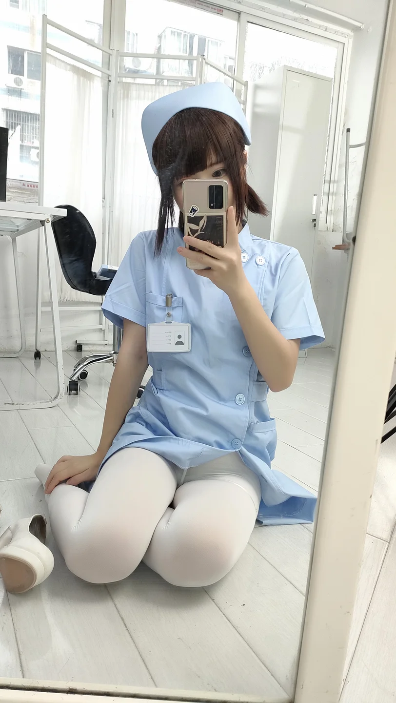 十万珍吱伏特 - 护理实习生 [155P,1V-1.38GB] tg@simisebaisi 【丝足阁】003.webp